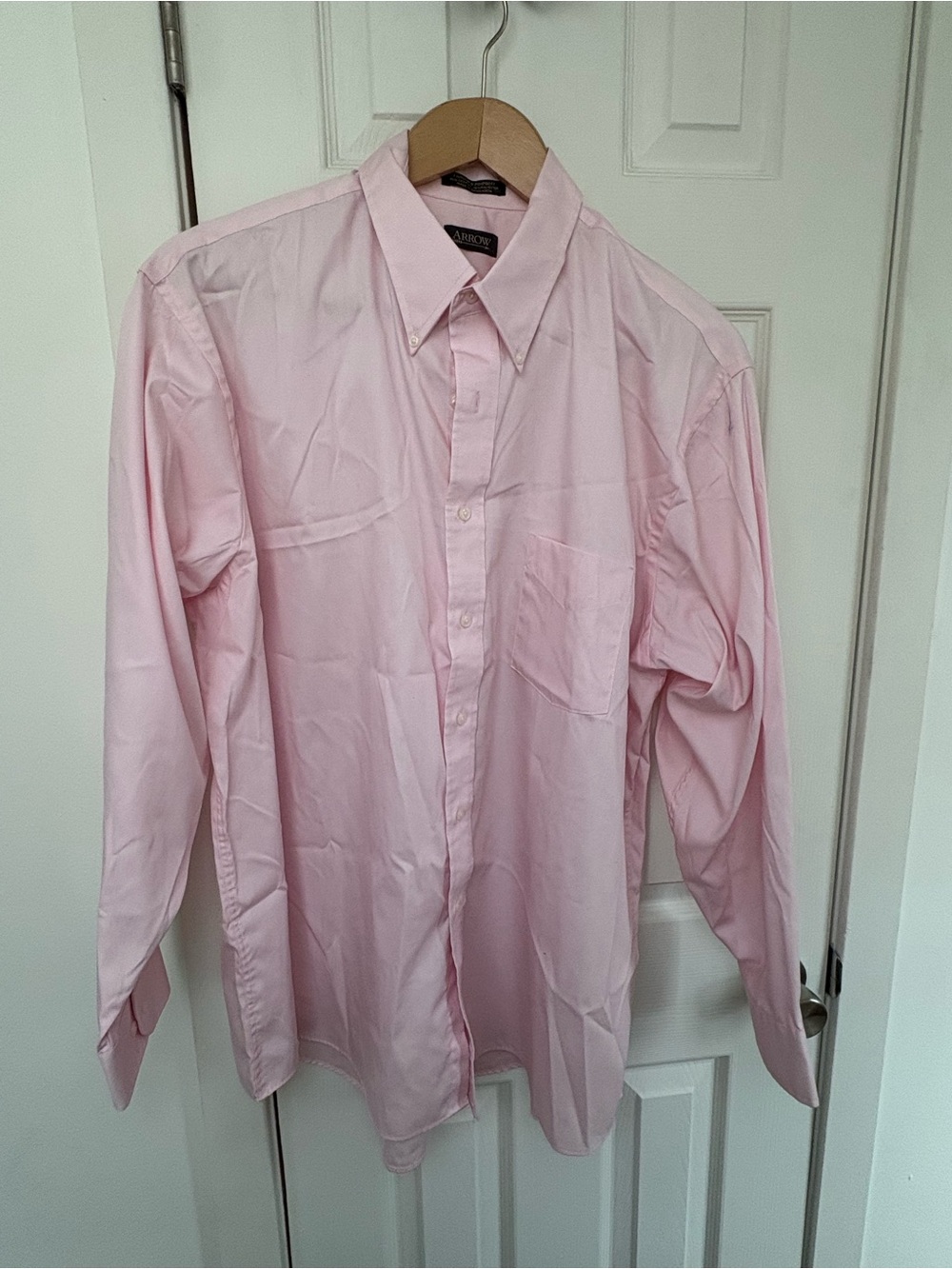 Arrow Men’s Light Pink Long-Sleeve Dress Shirt
